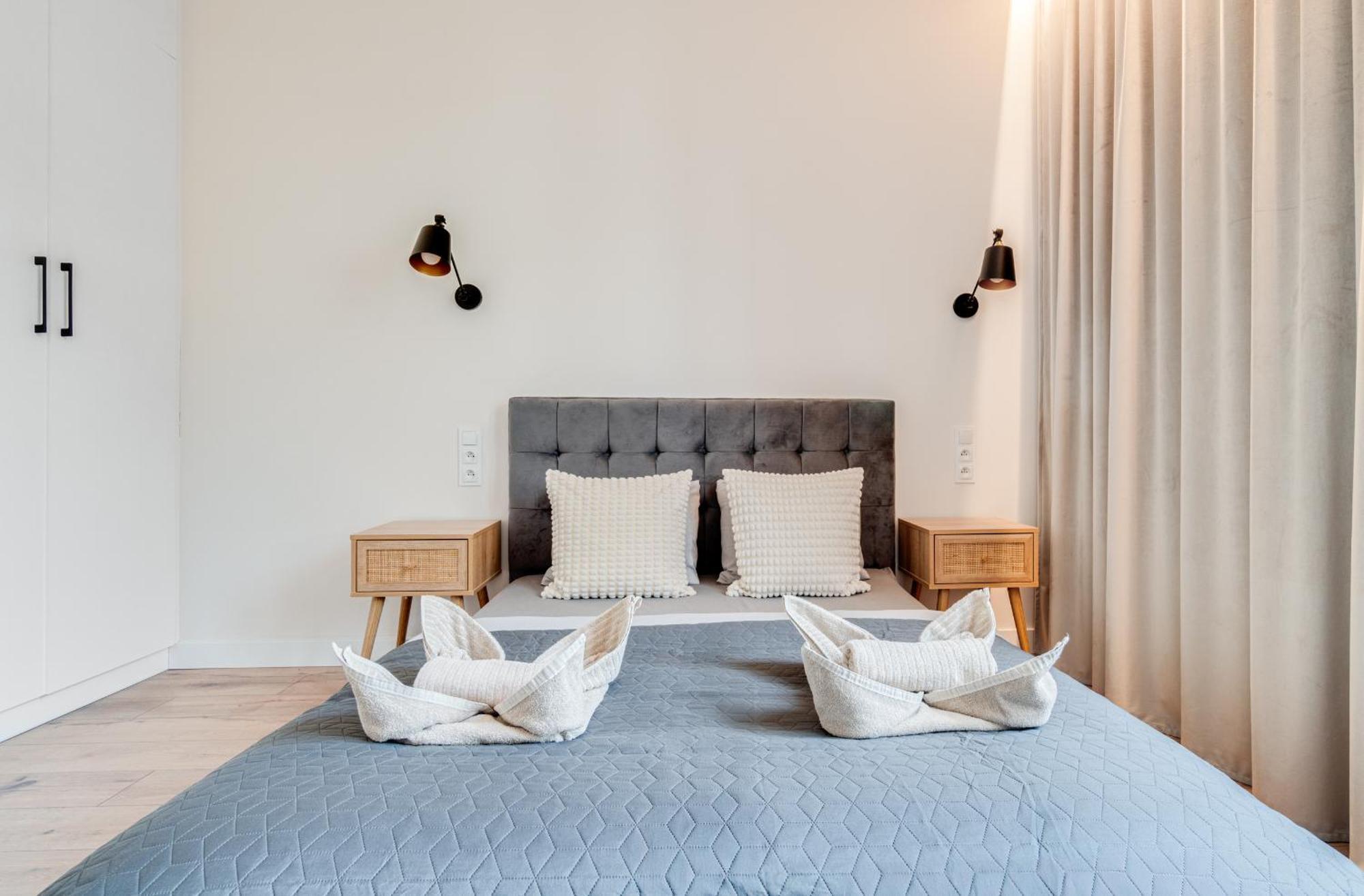 Apartment Bright Day - Self Check-in 24h, 10 Min Market Square Breslau
